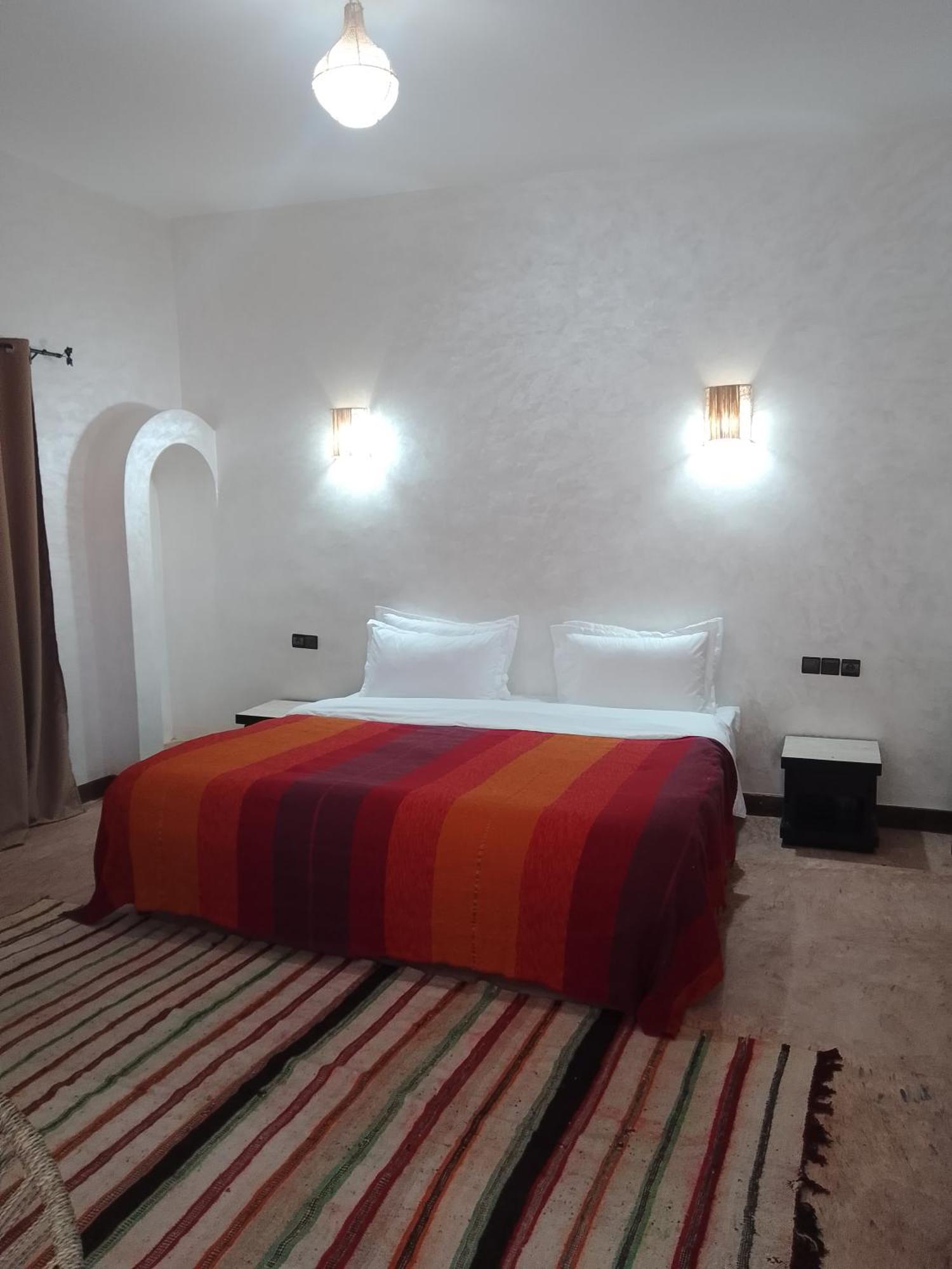 斯库拉 Kasbah Dar Bahnini旅舍 外观 照片